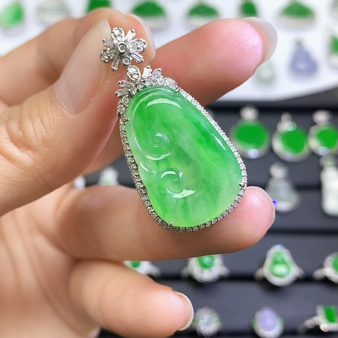 翡翠18K金镶嵌吊坠(不含链)