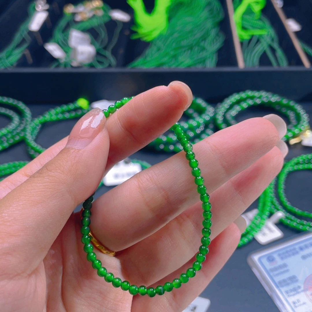 翡翠未镶嵌颈饰7886777777