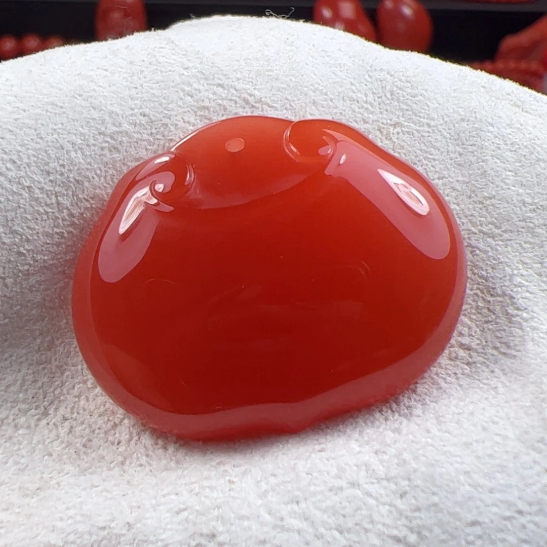 南红玛瑙吊坠未镶嵌