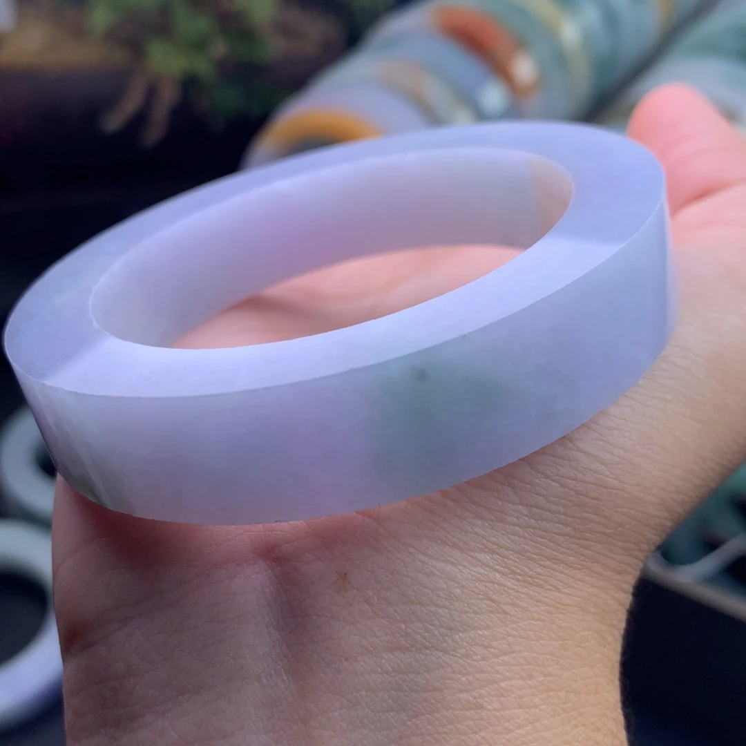 定制翡翠未镶嵌手镯不退不换轮胎