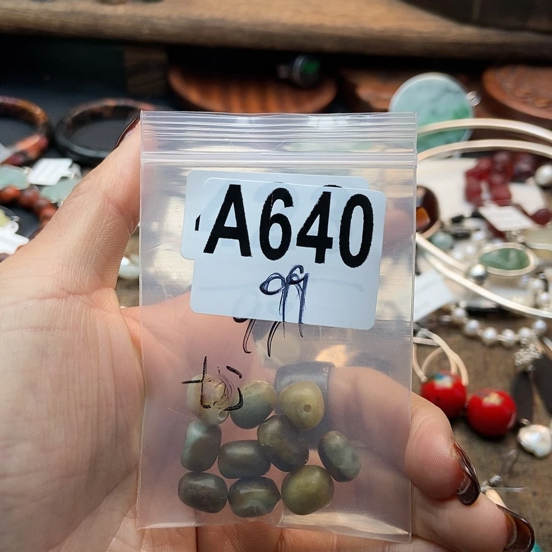 【闪购商品】翡翠挂件未镶嵌天****汇配件