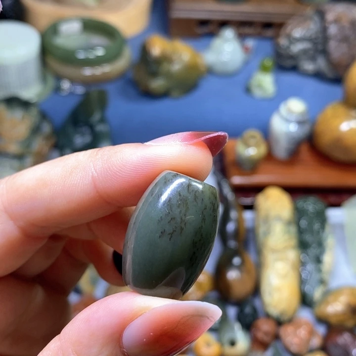 岫岩老玉（透闪石质玉）未镶嵌挂件