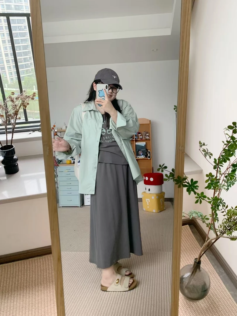 大码春季休闲打底吊带上衣直筒半身裙宽松衬衣外套三件套女