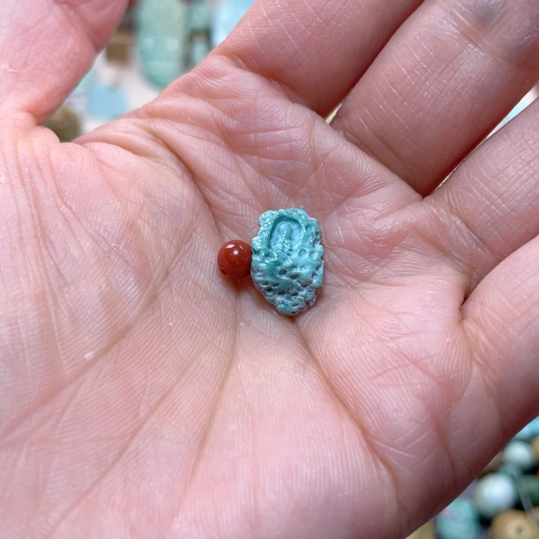 南红玛瑙配饰未镶嵌