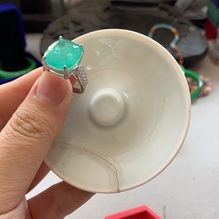 瓷片哈哈哥哥哥哥哥哥哥哥哈哈吧