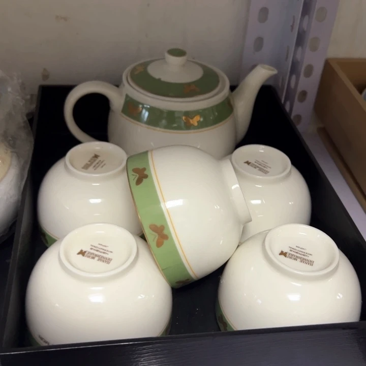 盖碗瓷器直播放漏中