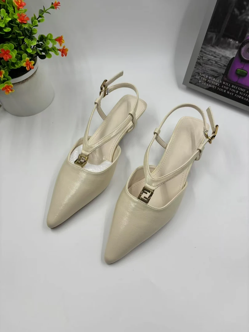 2962 尖头包头凉鞋浅口包头单鞋平底百搭度假风