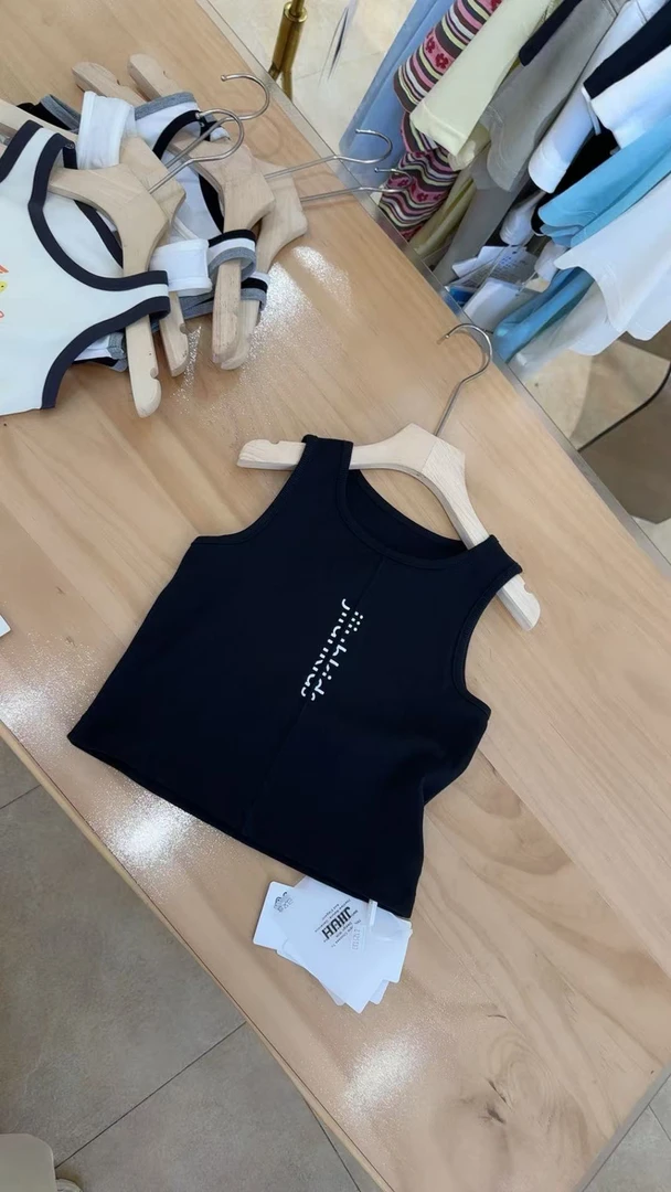 苏珊@夏款己又合黑色洋气背心百搭1055