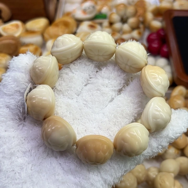 菩提根/象牙果把件41 象牙果原果雕刻溏心富甲天下卡26