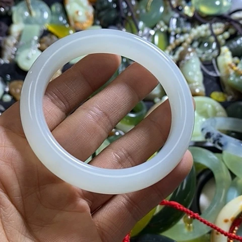 岫玉手镯未镶嵌56口径