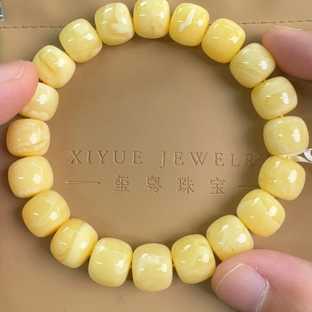 琥珀未镶嵌裸石0450000000