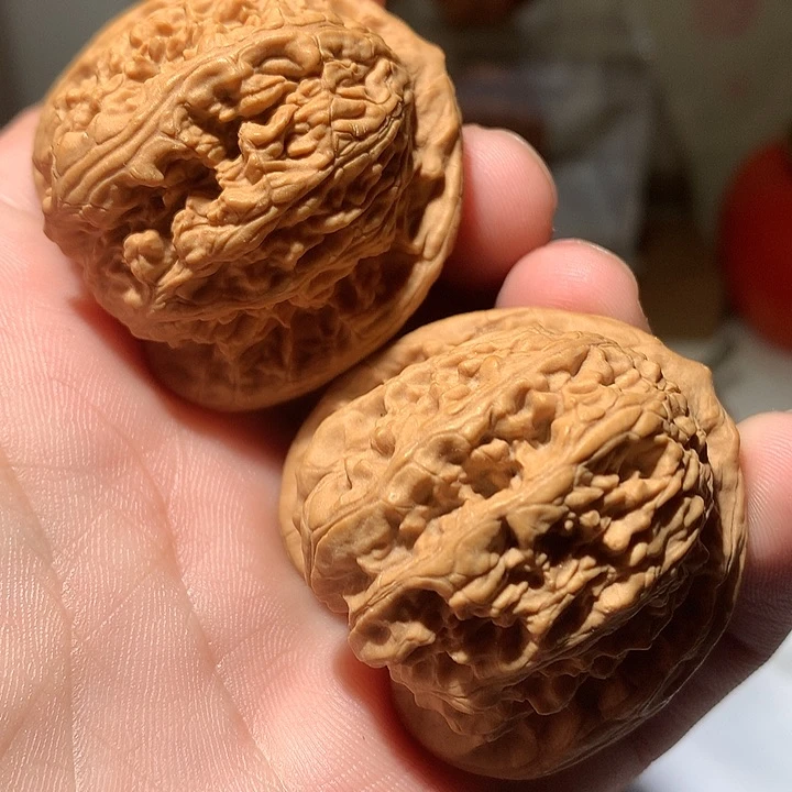 文玩核桃吊坠蚂蚁沟
