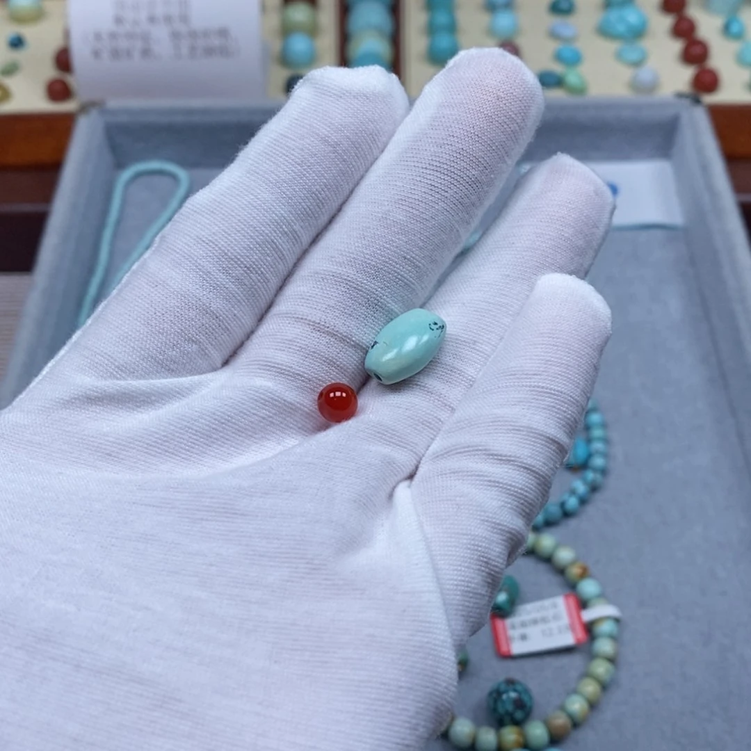 南红玛瑙配饰未镶嵌