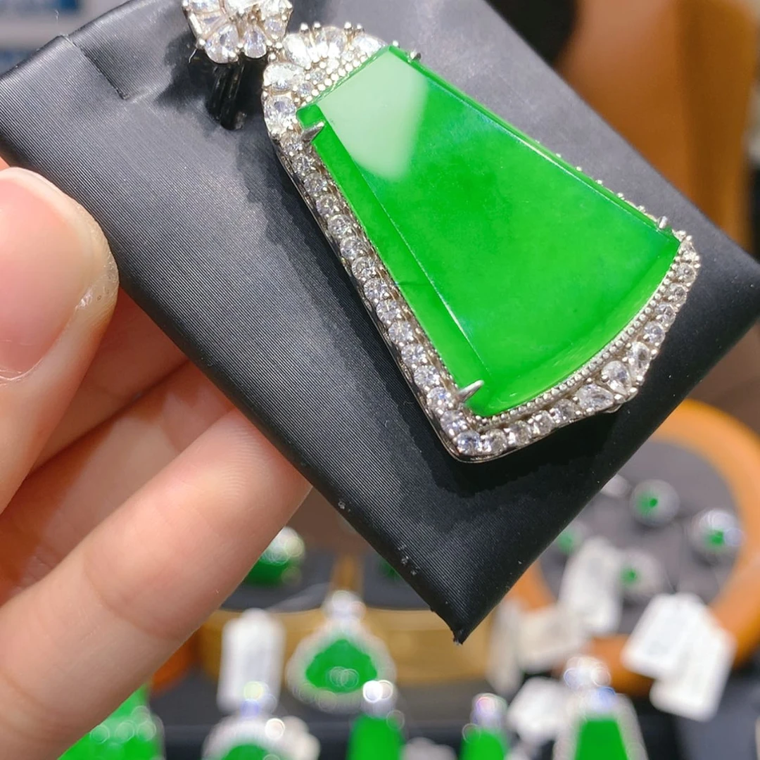 【闪购商品】颈饰银S925镶嵌翡翠4柒姐