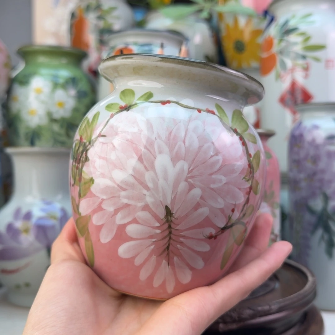 景德镇纯手绘陶瓷花瓶