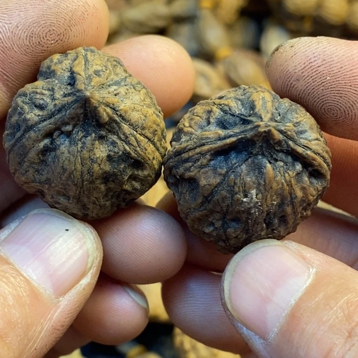 桃核吊坠娜姐真的85