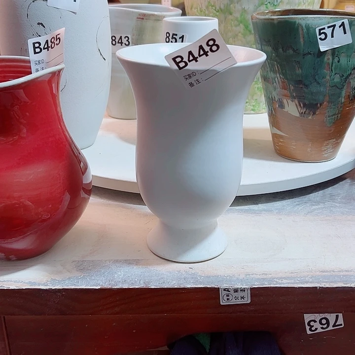 猫***飞白泥花瓶高21口10。448