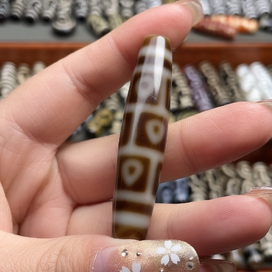 玛瑙/玉髓颈饰未镶嵌唯***草