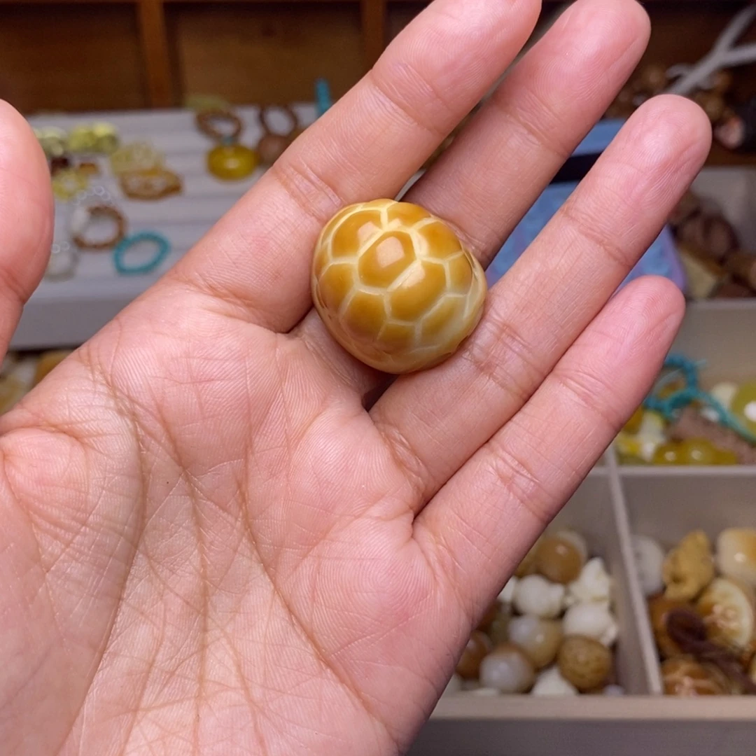 孙***杰吊坠猴头核桃富甲