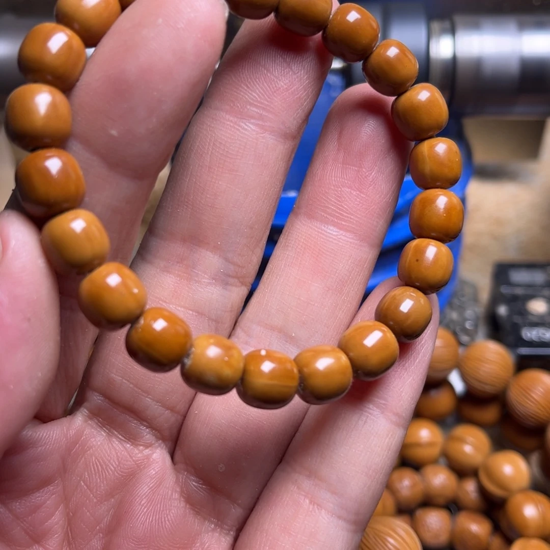 手串猴头核桃瑕疵