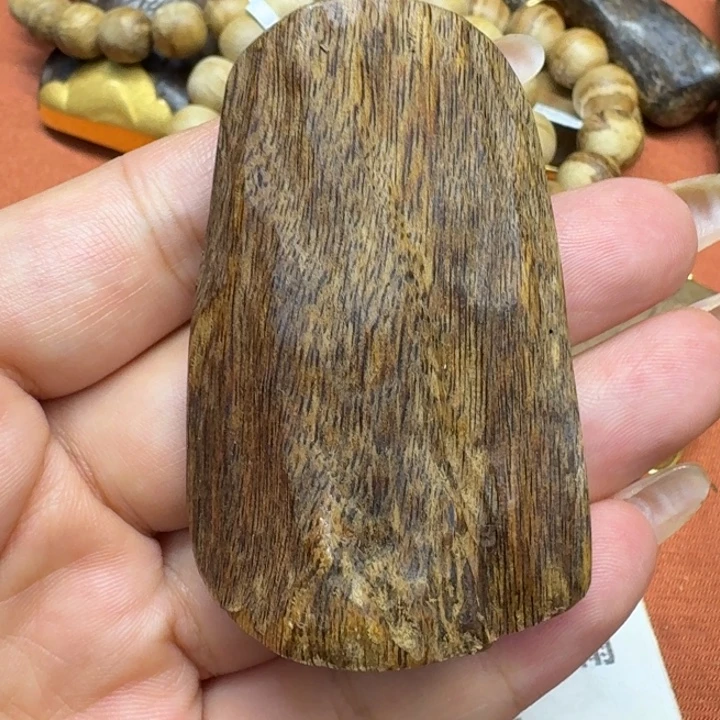 大叶紫檀（黑酸枝木类）