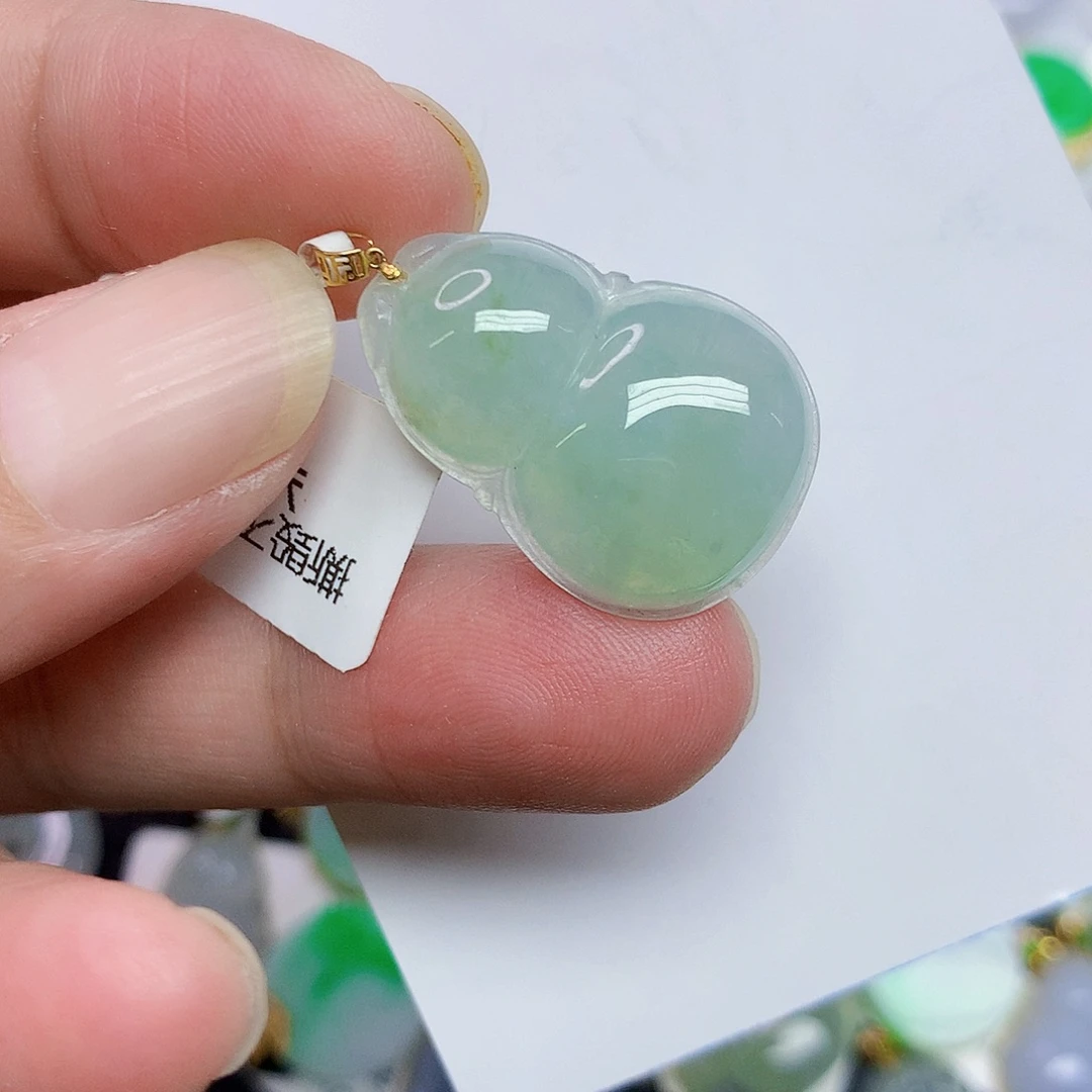 翡翠18K金镶嵌颈饰36789