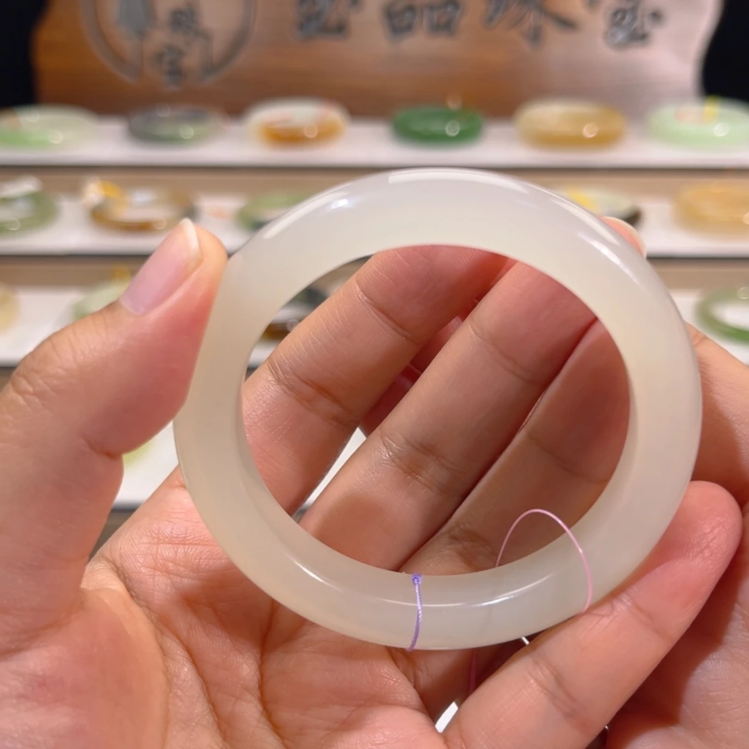 和田玉未镶嵌手镯高冰荔枝白暖白