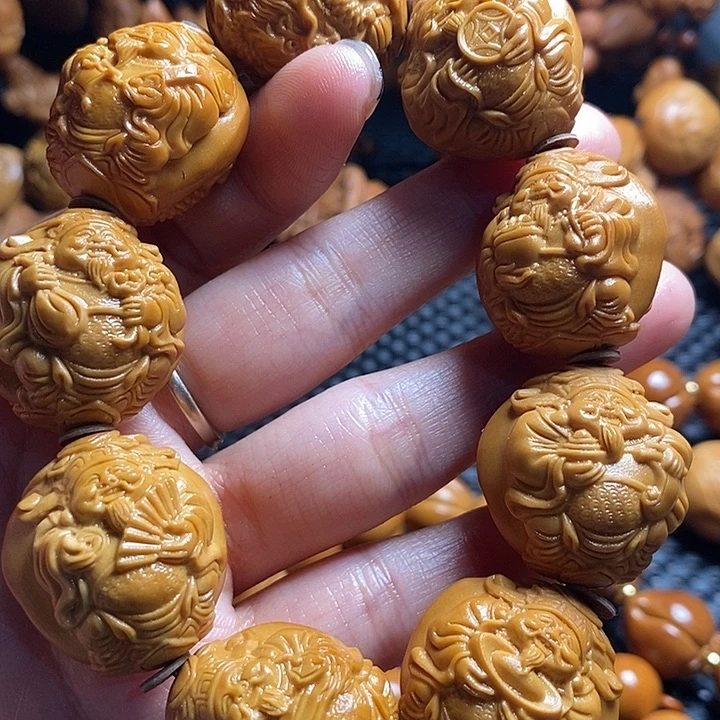 吊坠橄榄核尽***行龙财神