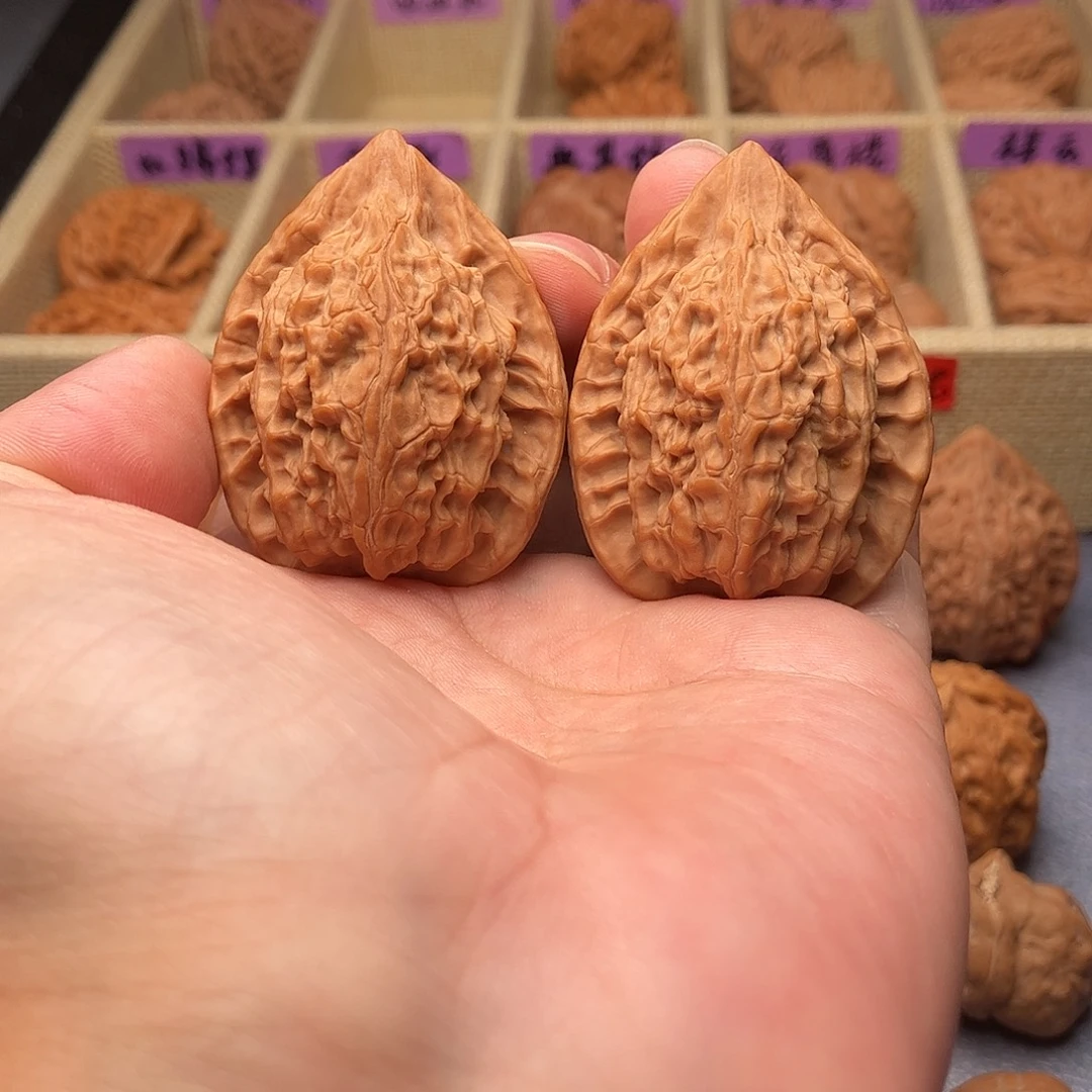 8****把件文玩核桃长治鸡心