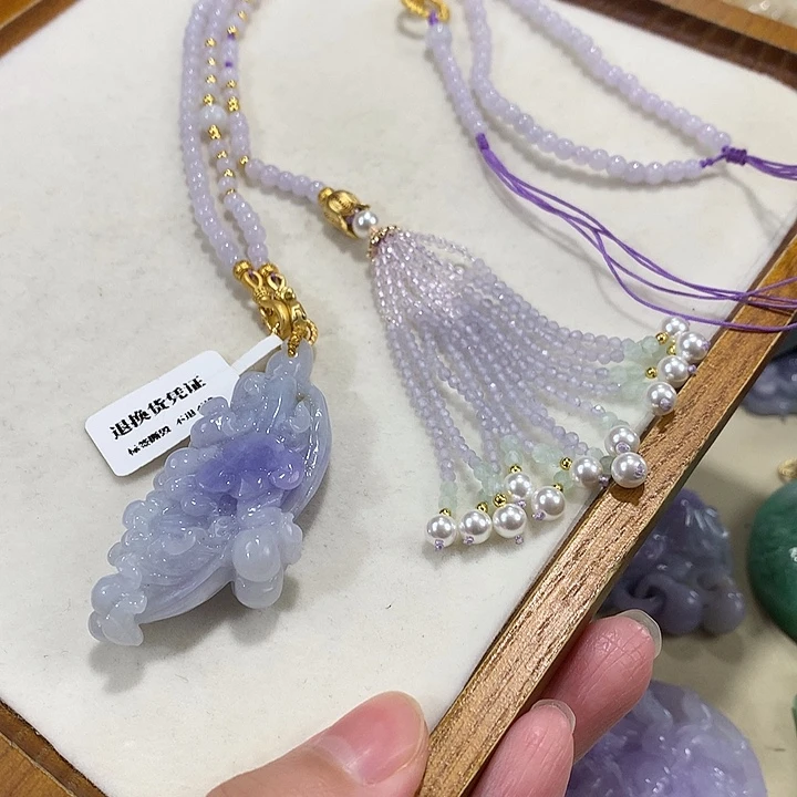 翡翠未镶嵌颈饰翡翠吊坠