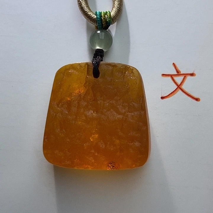 琥珀未镶嵌珠宝奇石22