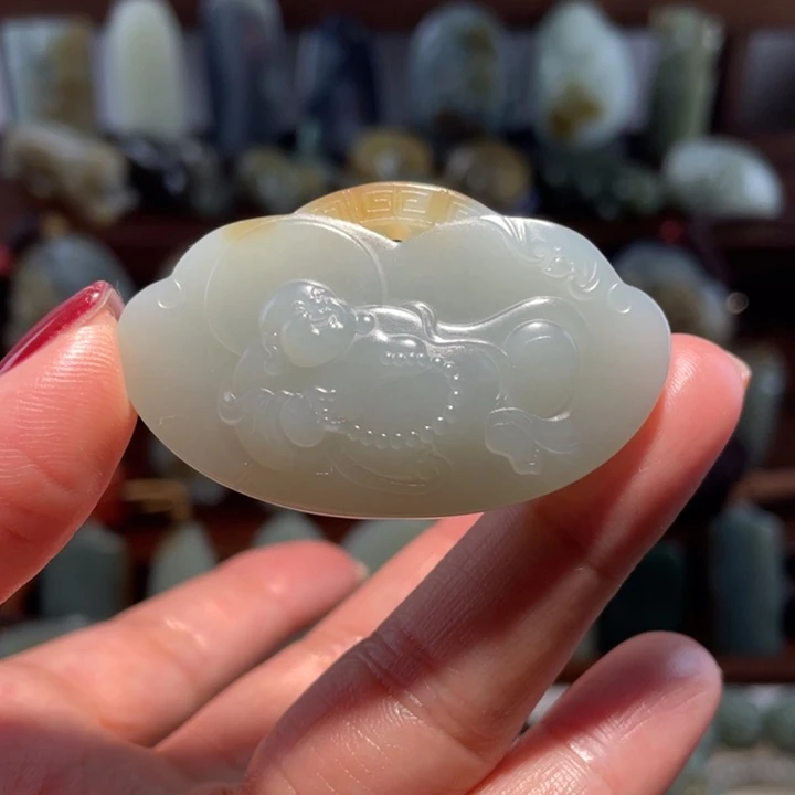 和田玉颈饰未镶嵌吊坠