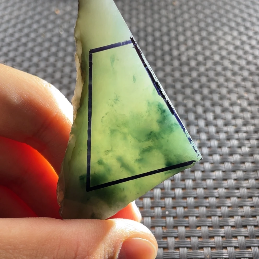 定制翡翠未镶嵌翡翠