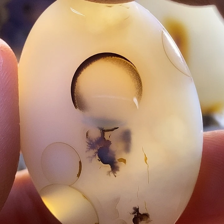 未镶嵌颈饰玛瑙/玉髓高**姐