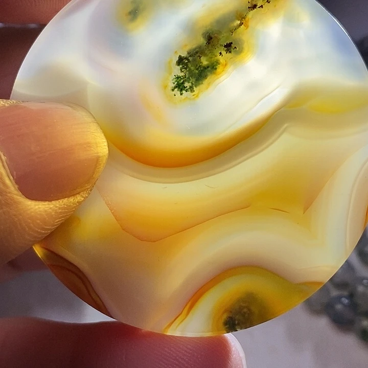 用***5玛瑙/玉髓未镶嵌吊坠(赠链)