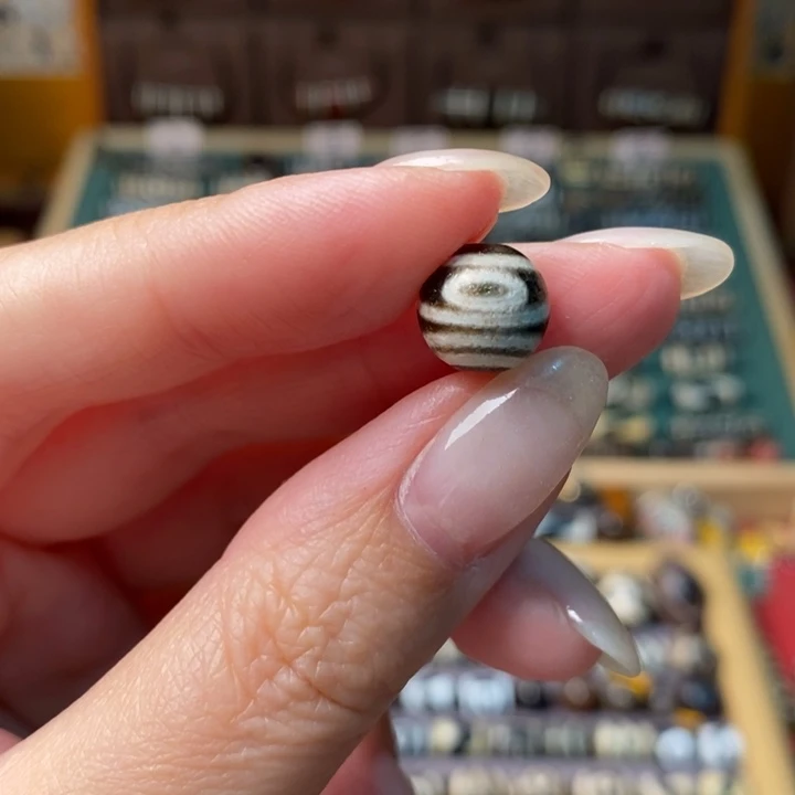 未镶嵌玛瑙/玉髓珠宝半成品