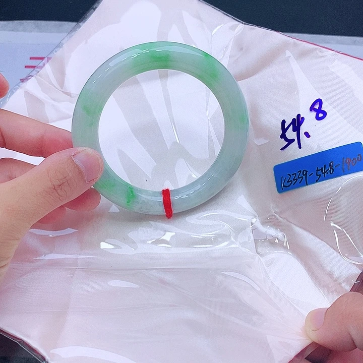 未镶嵌手镯翡翠翡翠