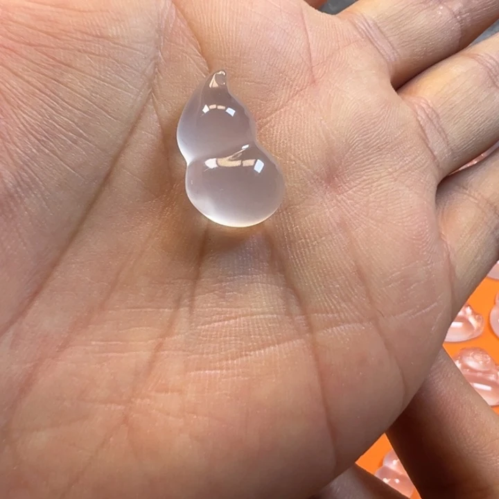 石英质玉未镶嵌颈饰