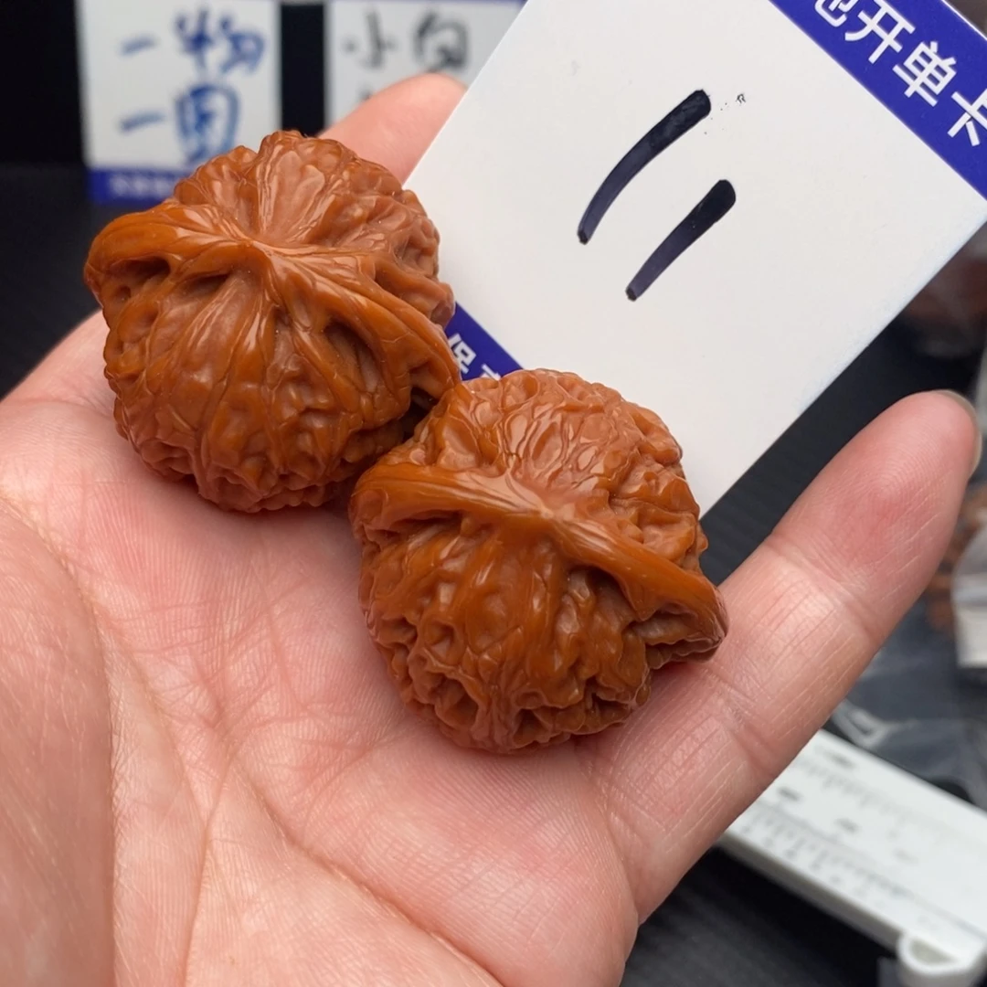把件桃核宫灯37mymoon
