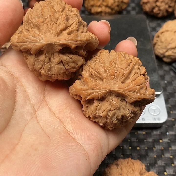吊坠文玩核桃龙鼎50