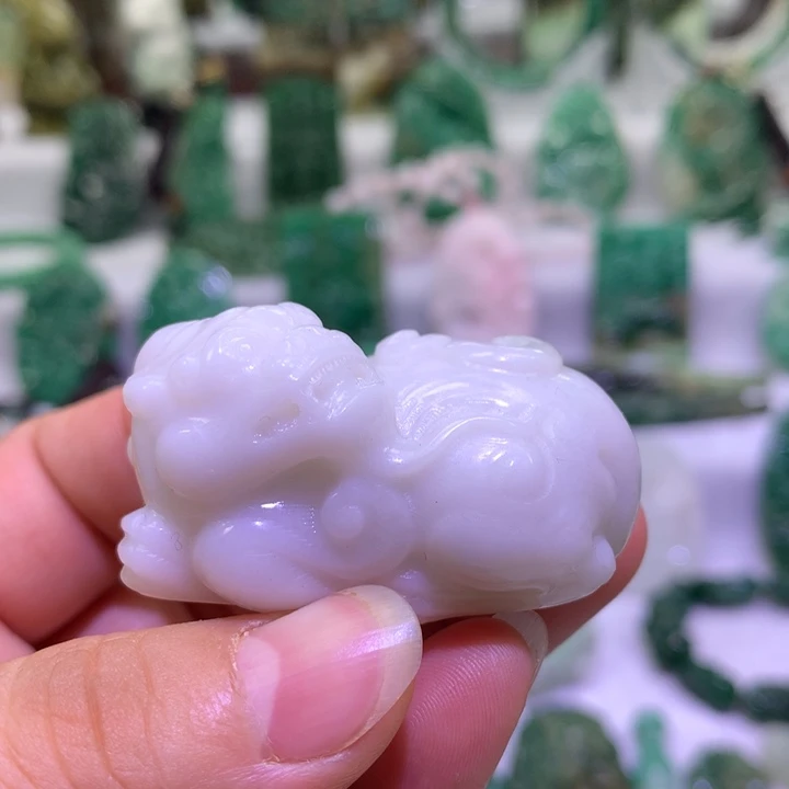 独山玉未镶嵌貔貅手把件