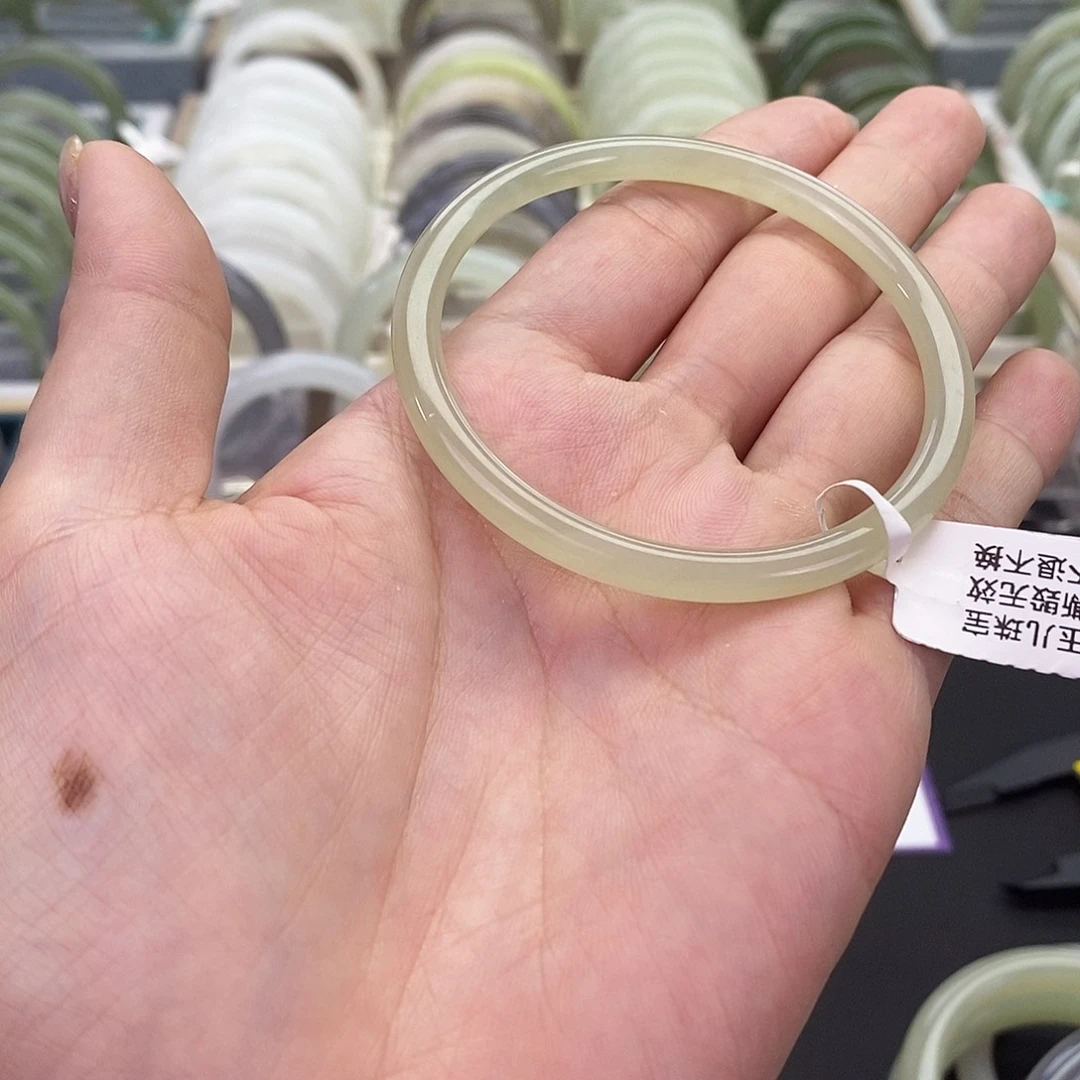 和田玉未镶嵌珠宝奇石55