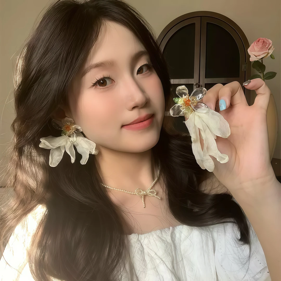 合金布艺耳饰 小清新布艺花朵耳环女甜美多巴胺网纱花朵耳钉耳饰