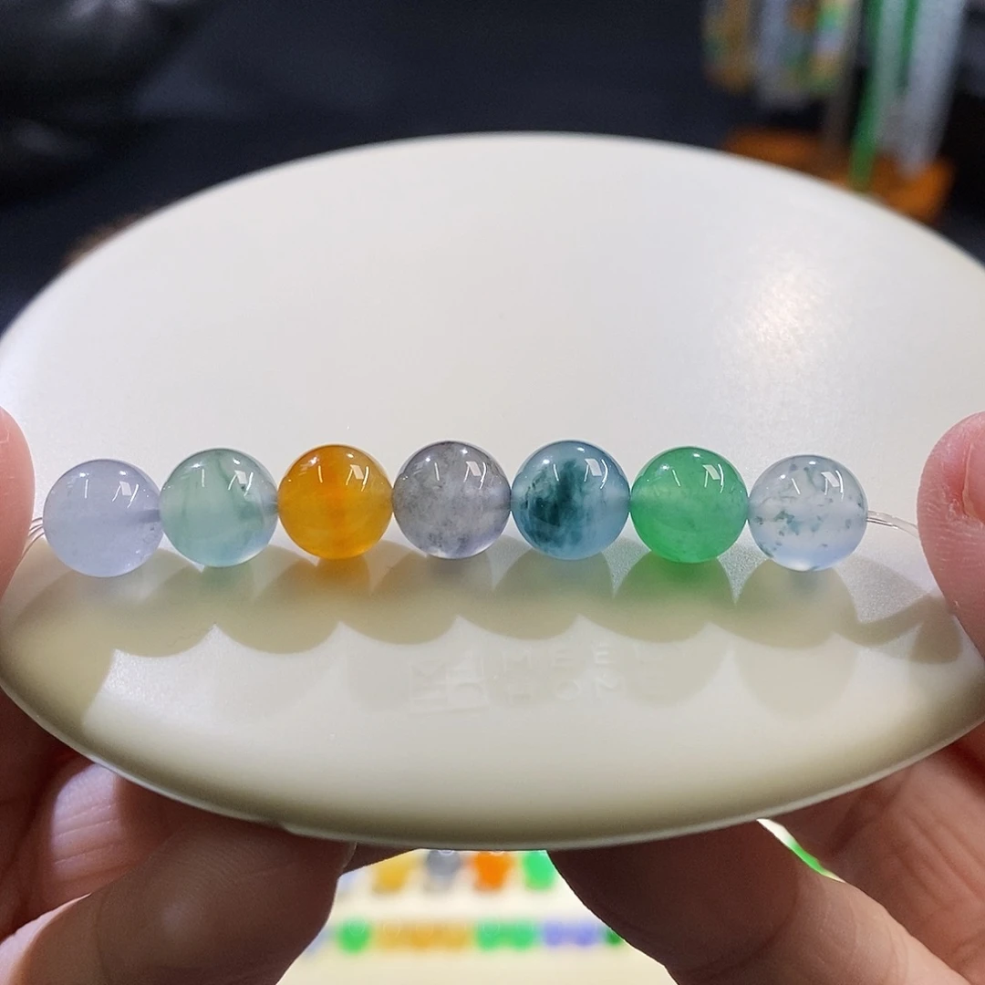 翡翠挂件未镶嵌卡8