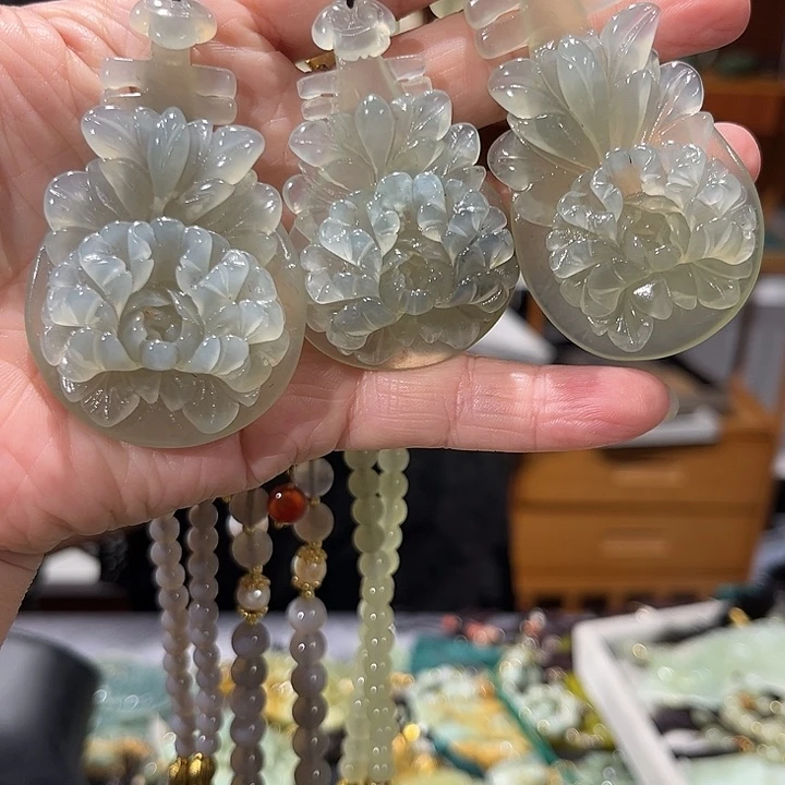 未镶嵌岫玉毛衣链