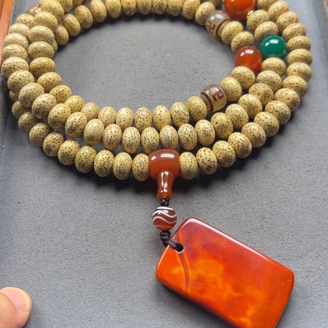 星月菩提吊坠菩提