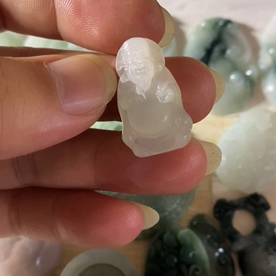 未镶嵌定制翡翠牌子