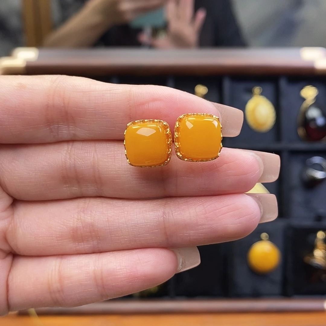 琥珀未镶嵌裸石成品