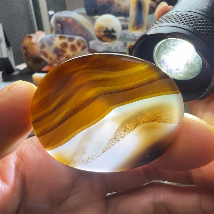 未镶嵌玛瑙/玉髓珠宝奇石