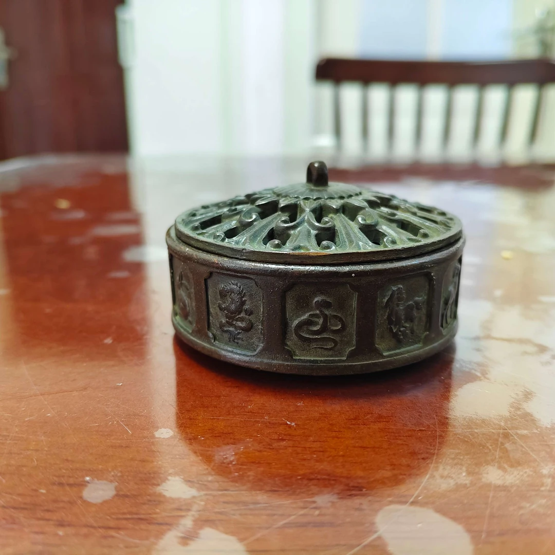 客厅书房花架经典包浆品新老未知五路神雕刻神盘子包浆纳桌面摆件